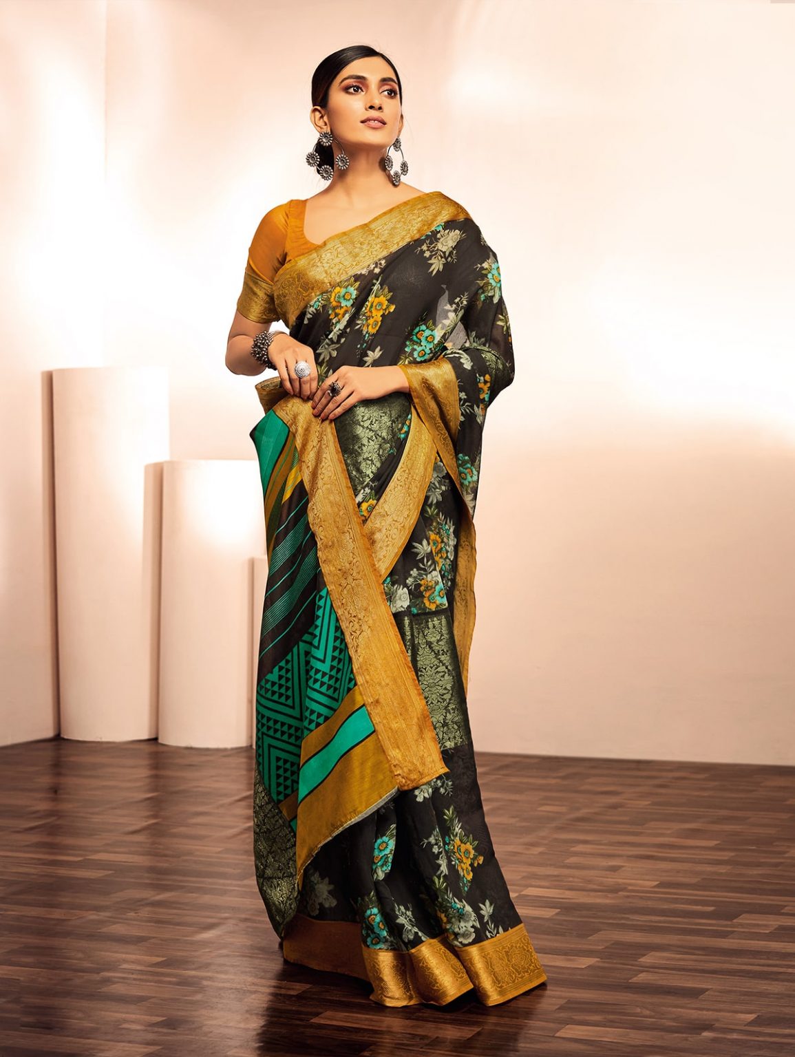 Party wear linen saree sale