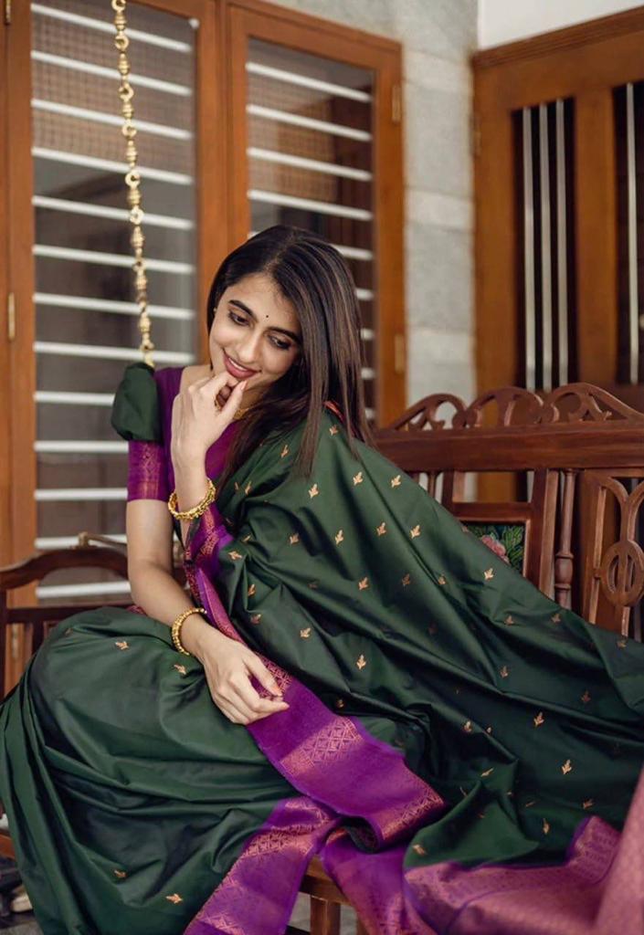 Gorgeous Dark Green Colored Printed Saree For Women