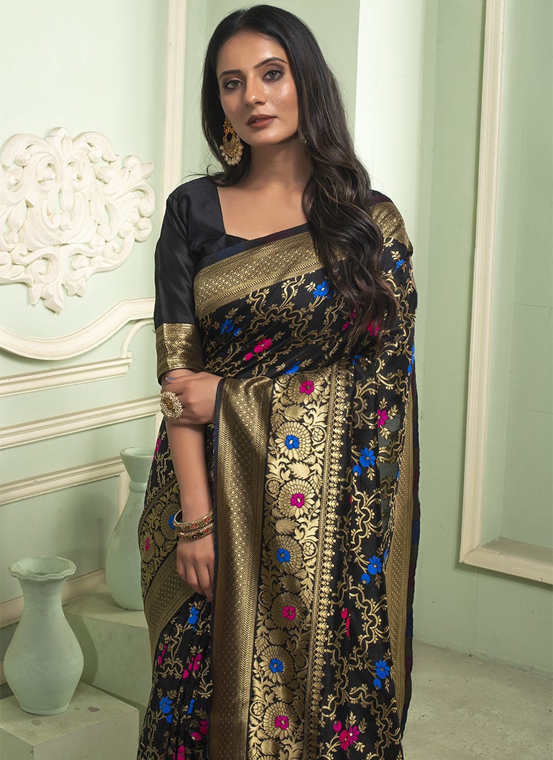 Imposing Black Colored Printed Saree For Women