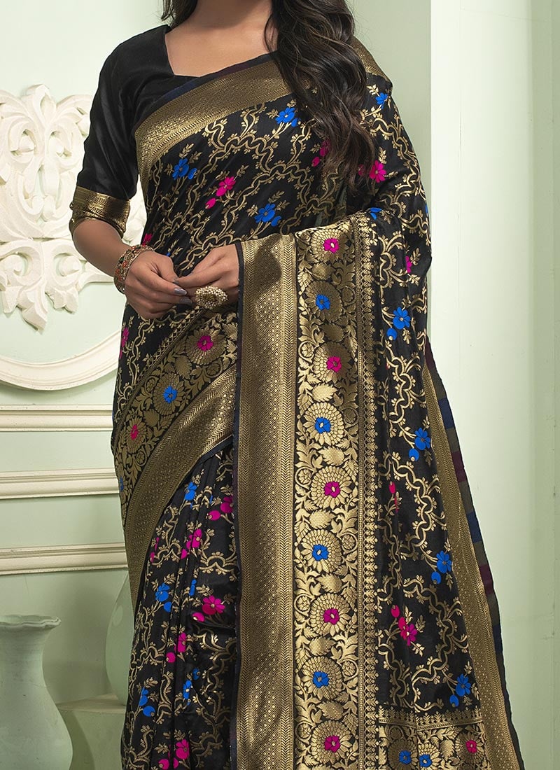 Imposing Black Colored Printed Saree For Women