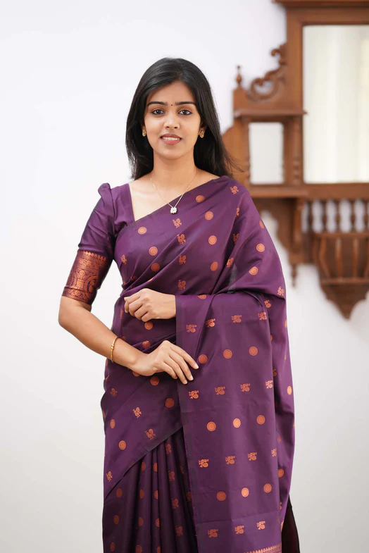 Alluring Violet Colored Printed Saree For Women