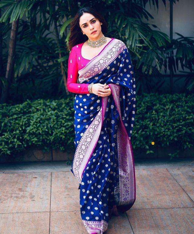 Awesome Royal Blue Colored Printed Saree For Women