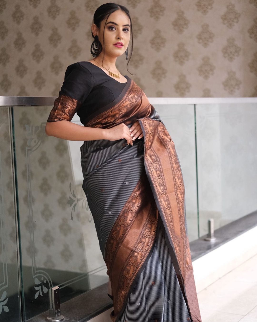 Gorgeous Grey Colored Printed Saree For Women