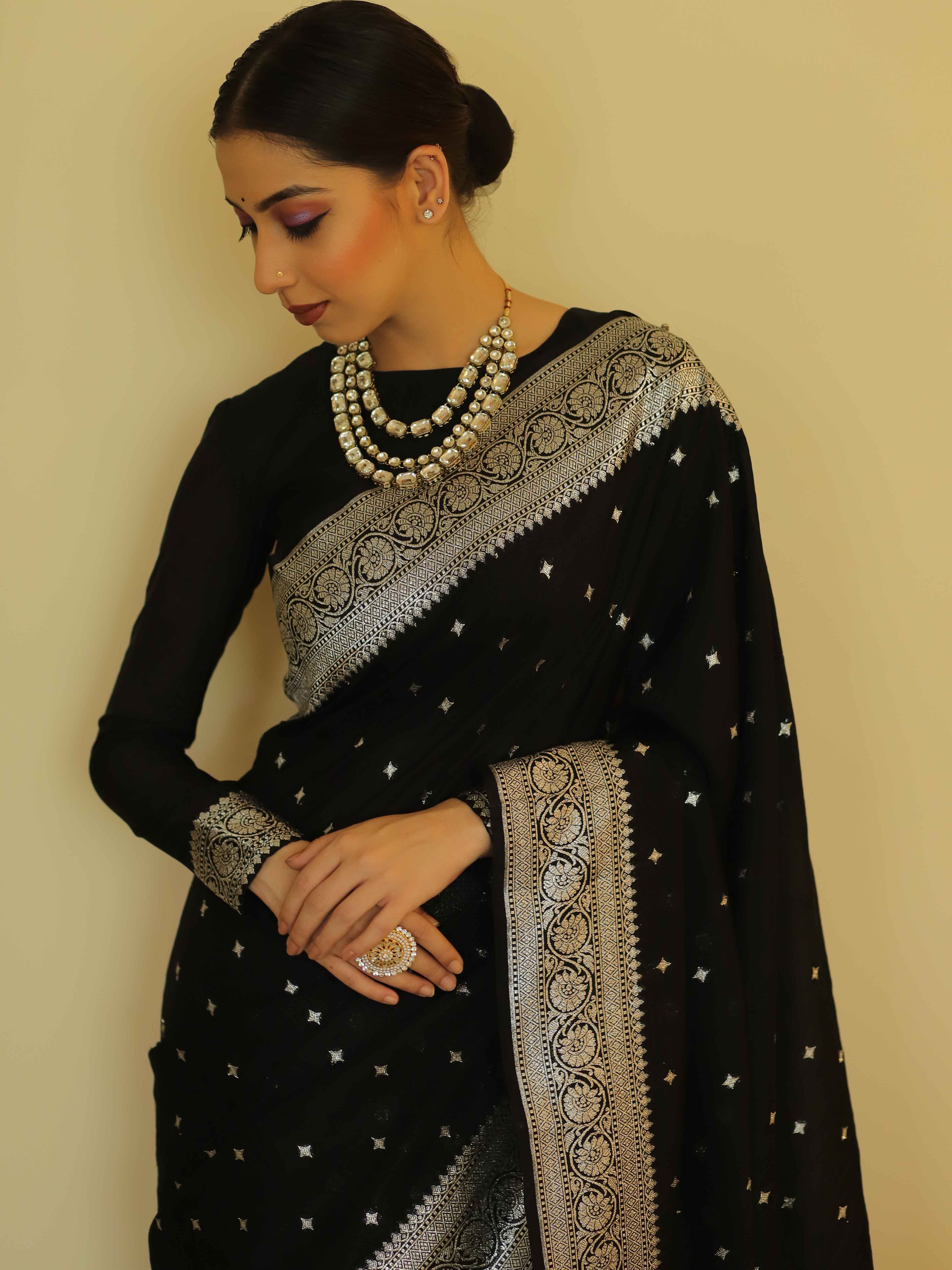 Awesome Black Colored Printed Saree For Women