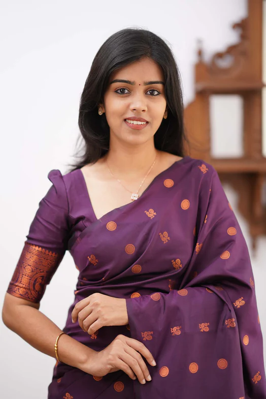 Alluring Violet Colored Printed Saree For Women