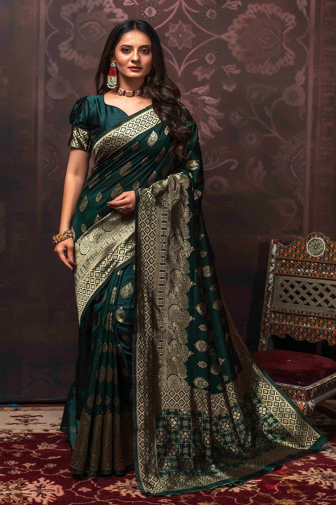 Sophisticated Dark Green Colored Printed Saree For Women