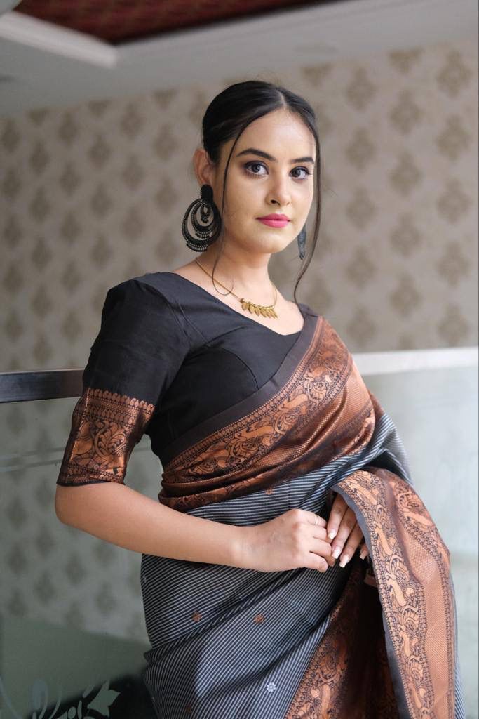 Gorgeous Grey Colored Printed Saree For Women