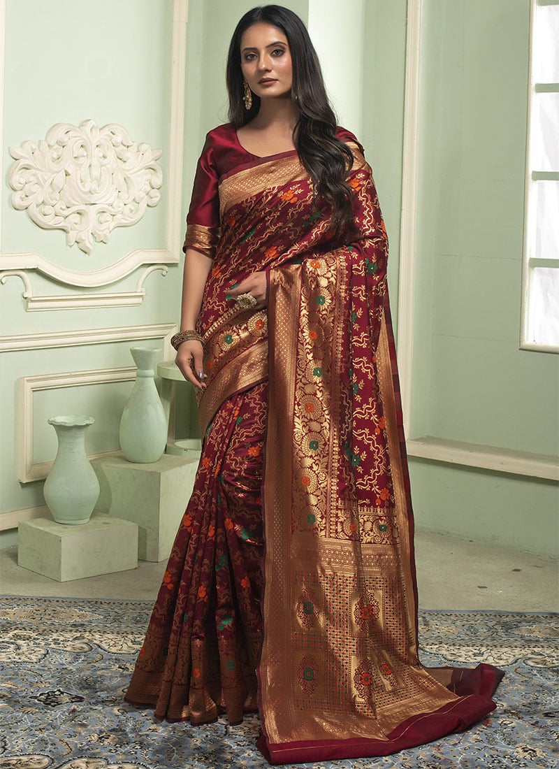 Mesmerising Maroon Colored Printed Saree For Women