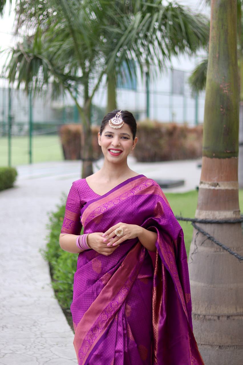 Refreshing Purple Colored Printed Saree For Women