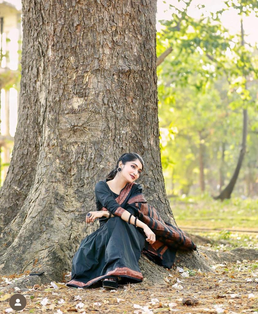 Fantastic Black Colored Printed Saree For Women