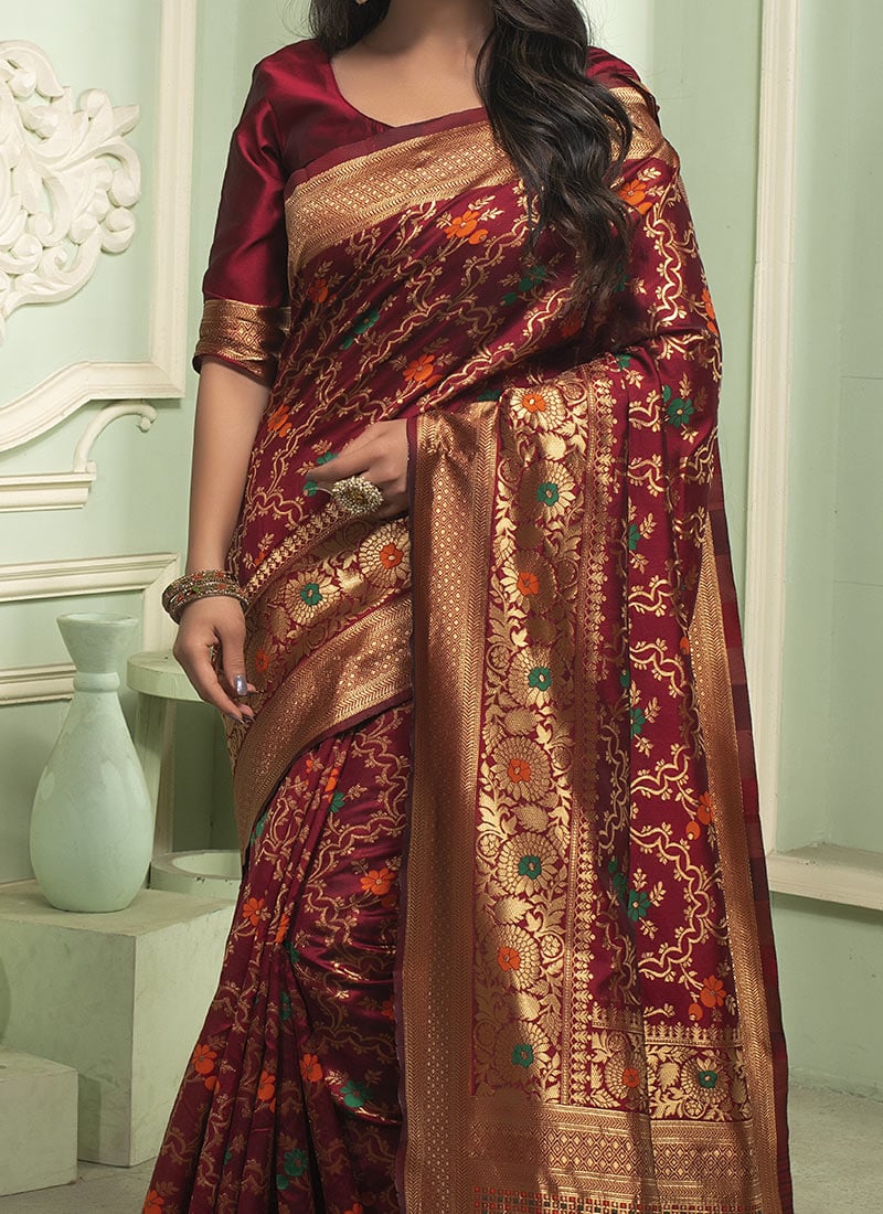 Mesmerising Maroon Colored Printed Saree For Women