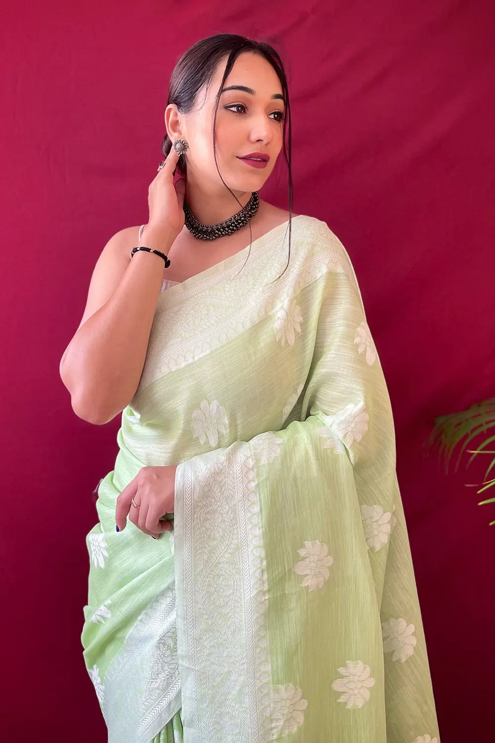 Marvellous Pastel Green Lucknowi Linen Saree