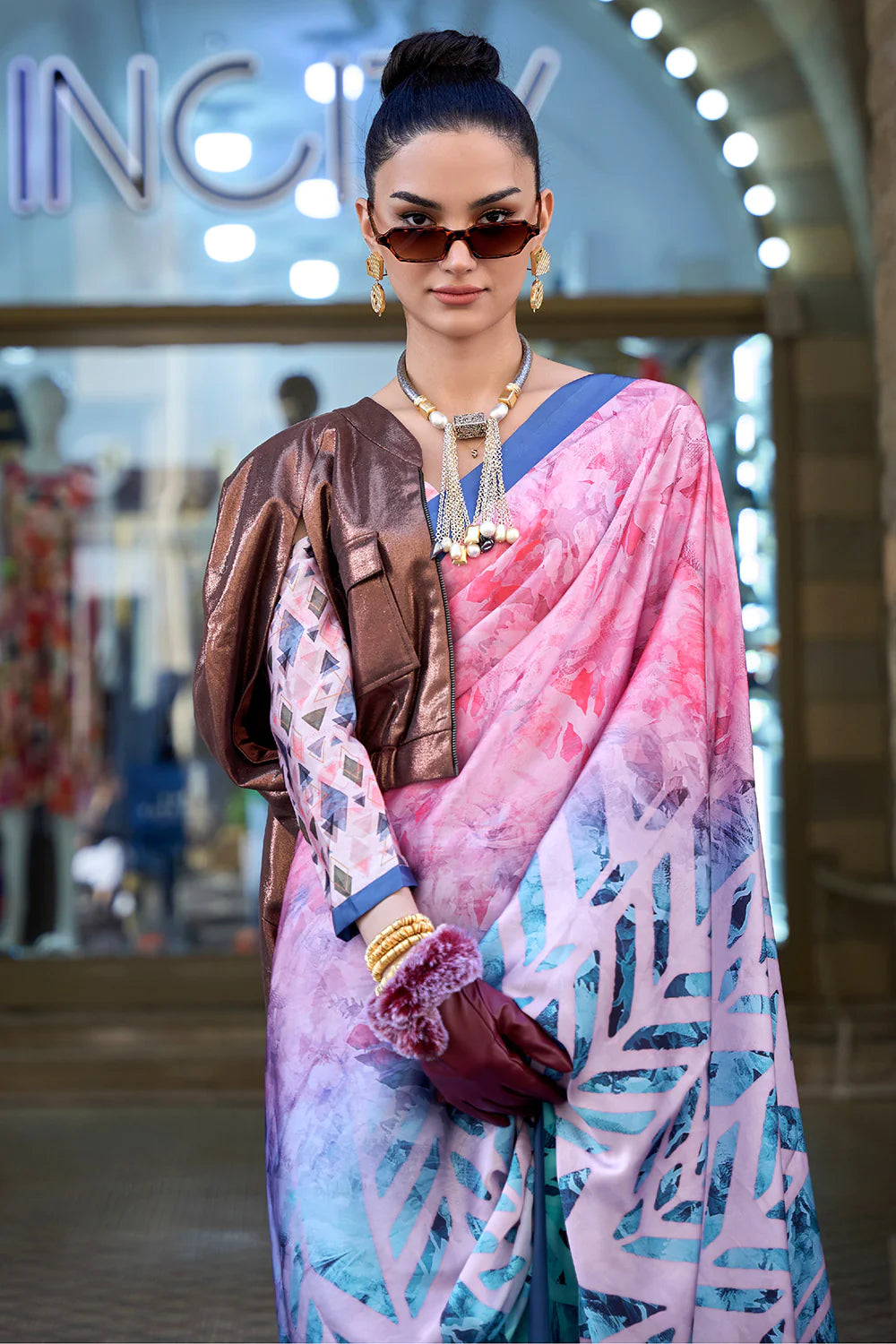 Trendy Blue & Pink Color Printed Work Linen Saree