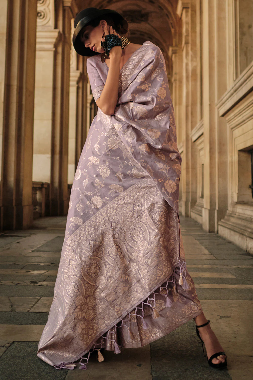 Delightful Purple Color Printed Work Linen Saree