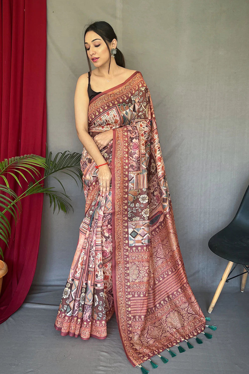 Flaunt Maroon Colored Digital Printed Linen Saree