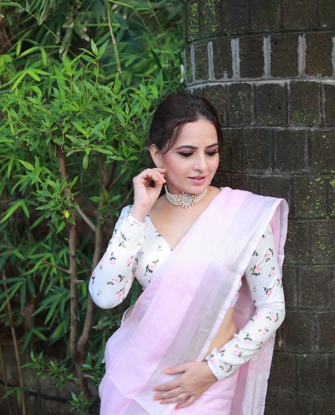 Buy Tikhi Imli Gunmetal Toned Striped Saree - Sarees for Women 18709036 |  Myntra