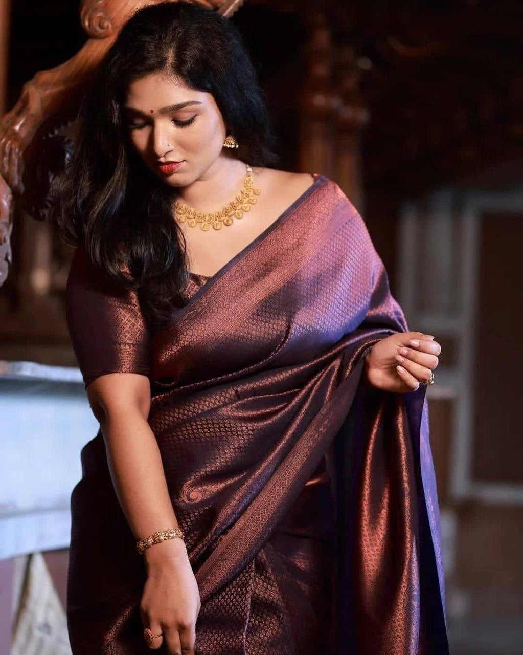 Graceful Purple Colored Printed Saree For Women