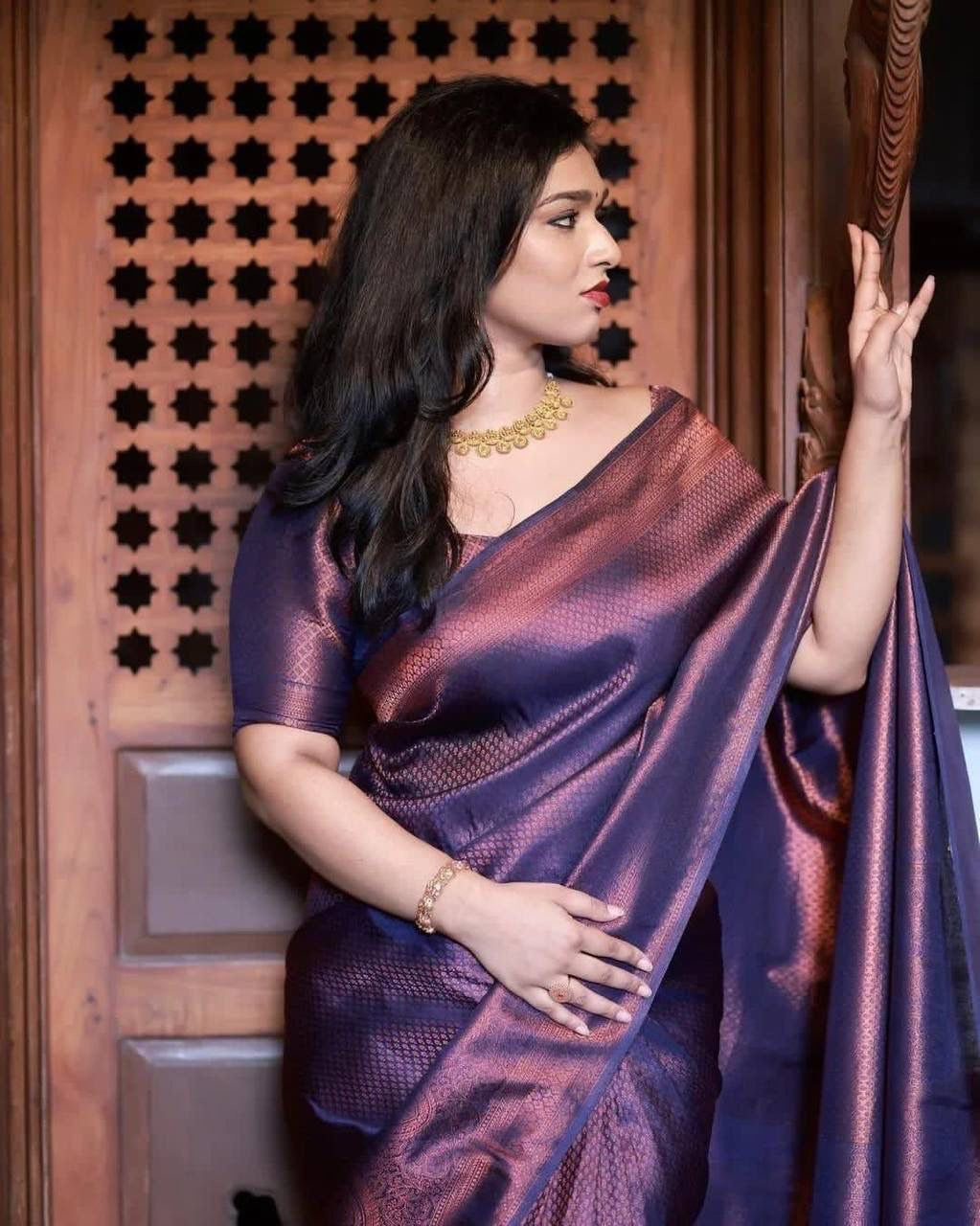 Graceful Purple Colored Printed Saree For Women