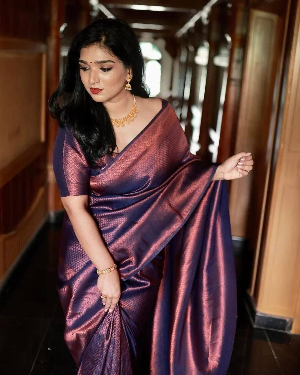 Graceful Purple Colored Printed Saree For Women