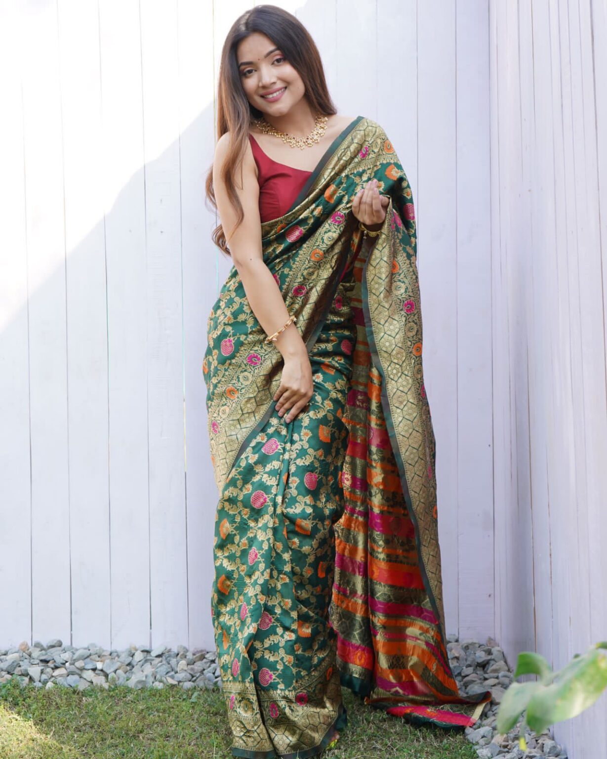 Sophisticated Dark Green Colored Printed Saree For Women