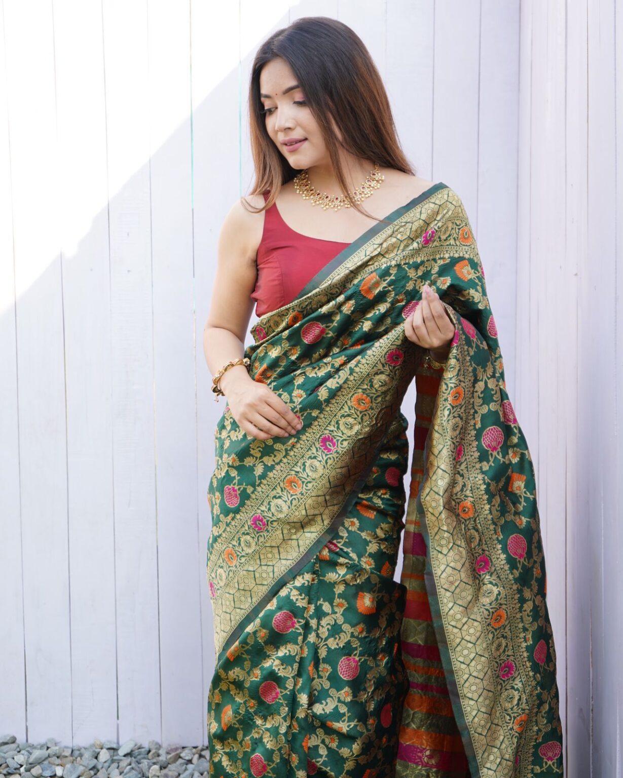 Sophisticated Dark Green Colored Printed Saree For Women