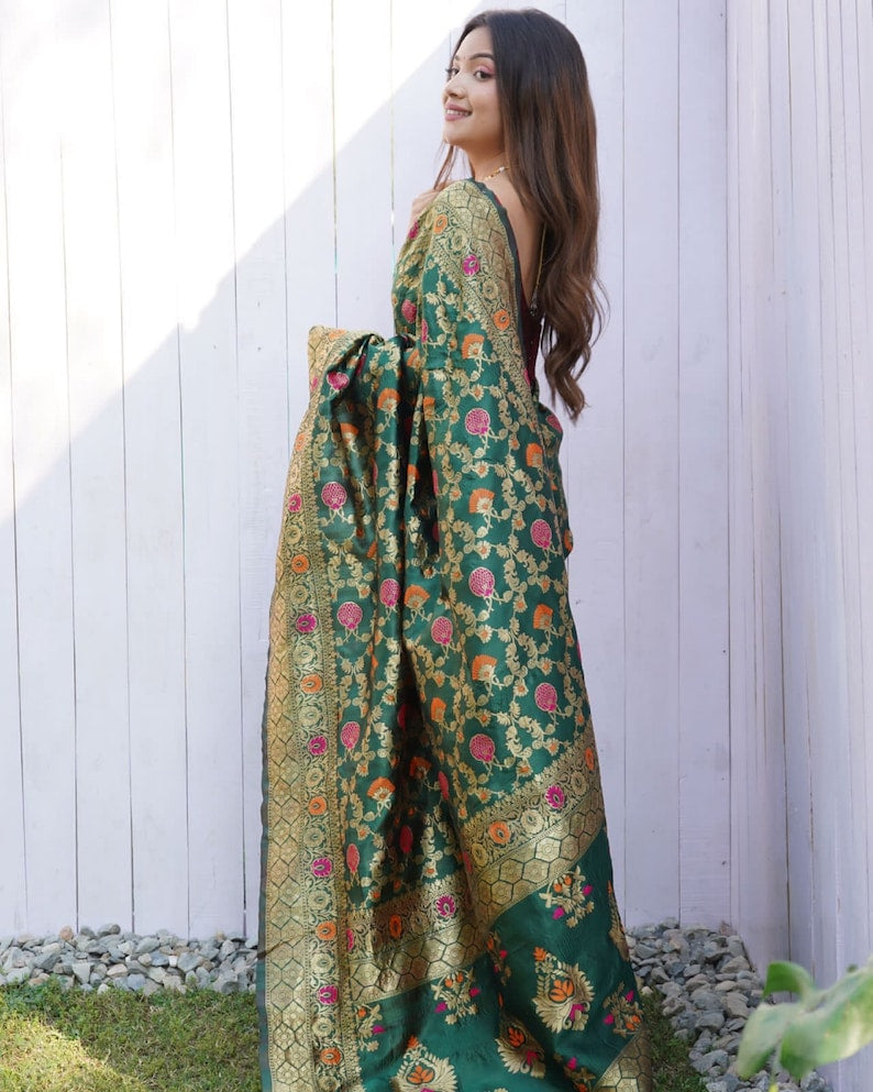 Sophisticated Dark Green Colored Printed Saree For Women