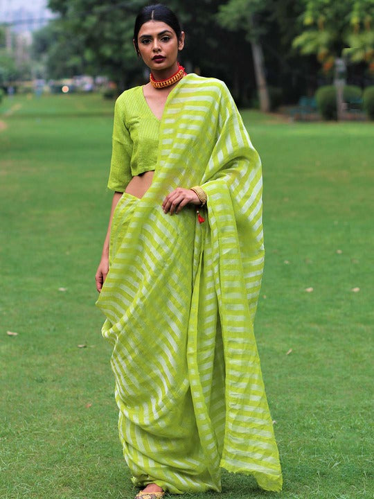 Excellent Pure Linen Green Colored Casual Printed Saree