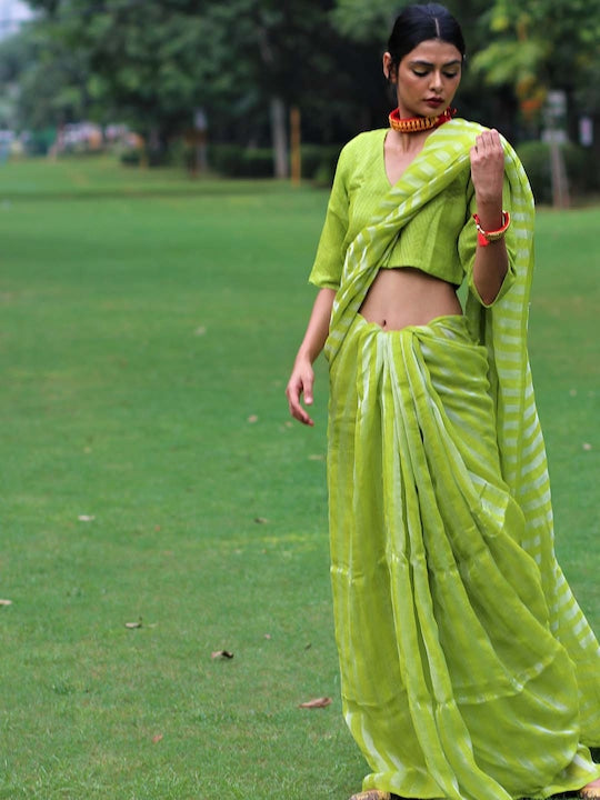 Excellent Pure Linen Green Colored Casual Printed Saree