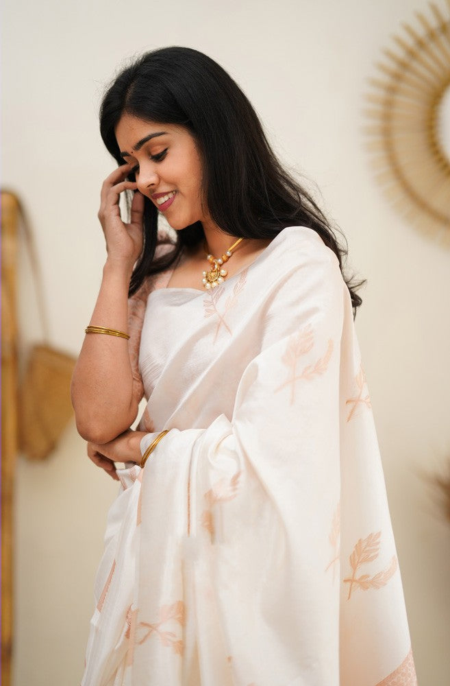 Epiphany White Soft Silk Saree With Breathtaking Blouse Piece