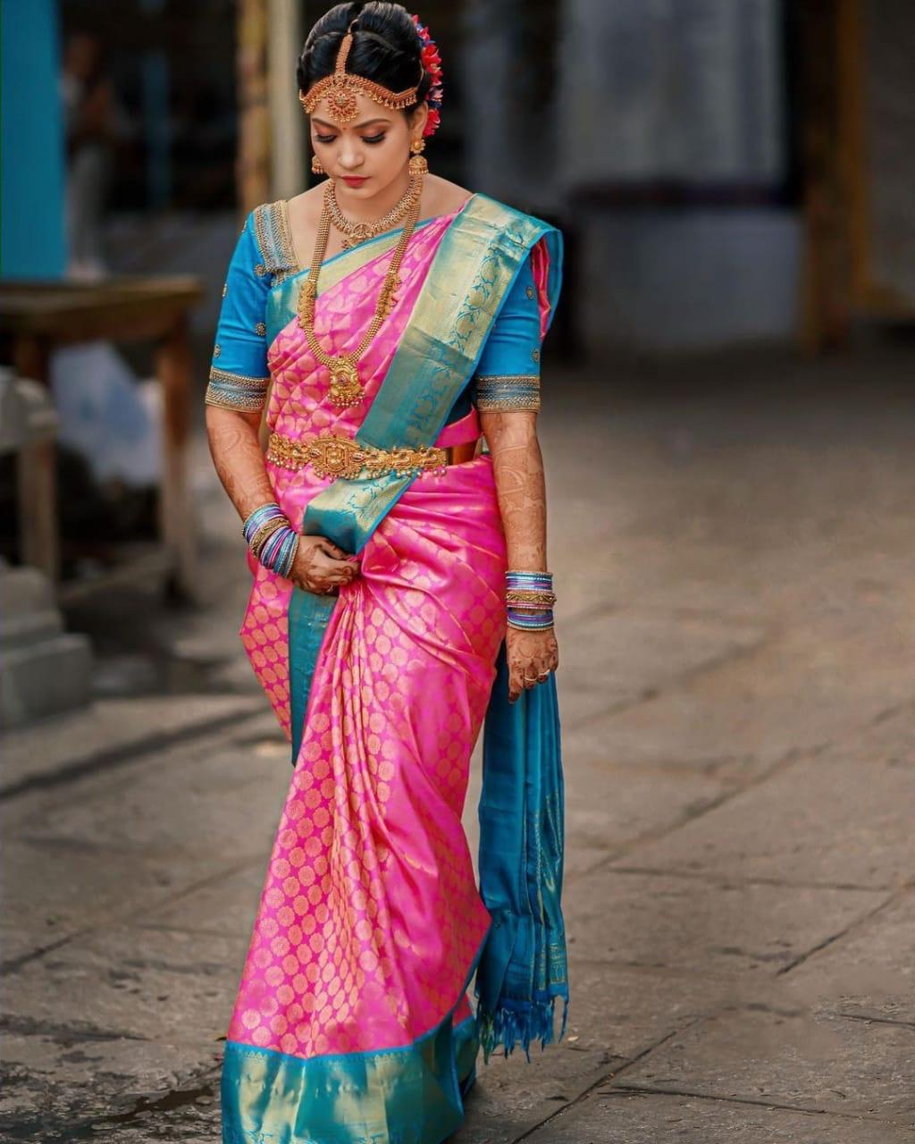 Women's Kanjivaram Soft Lichi Silk Saree With Blouse Piece