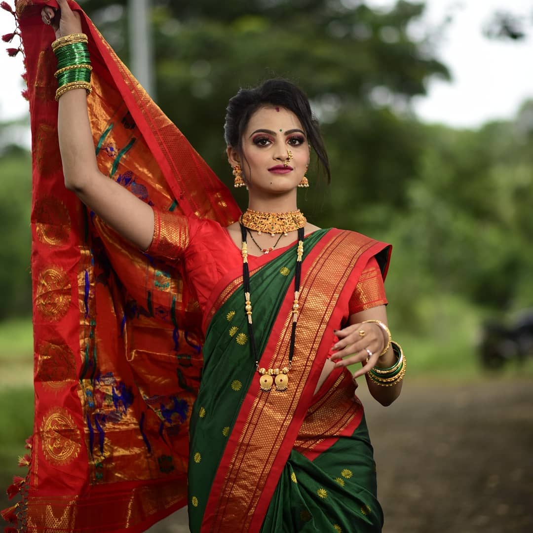 Prettiest Green Silk Saree With Ethnic Blouse Piece