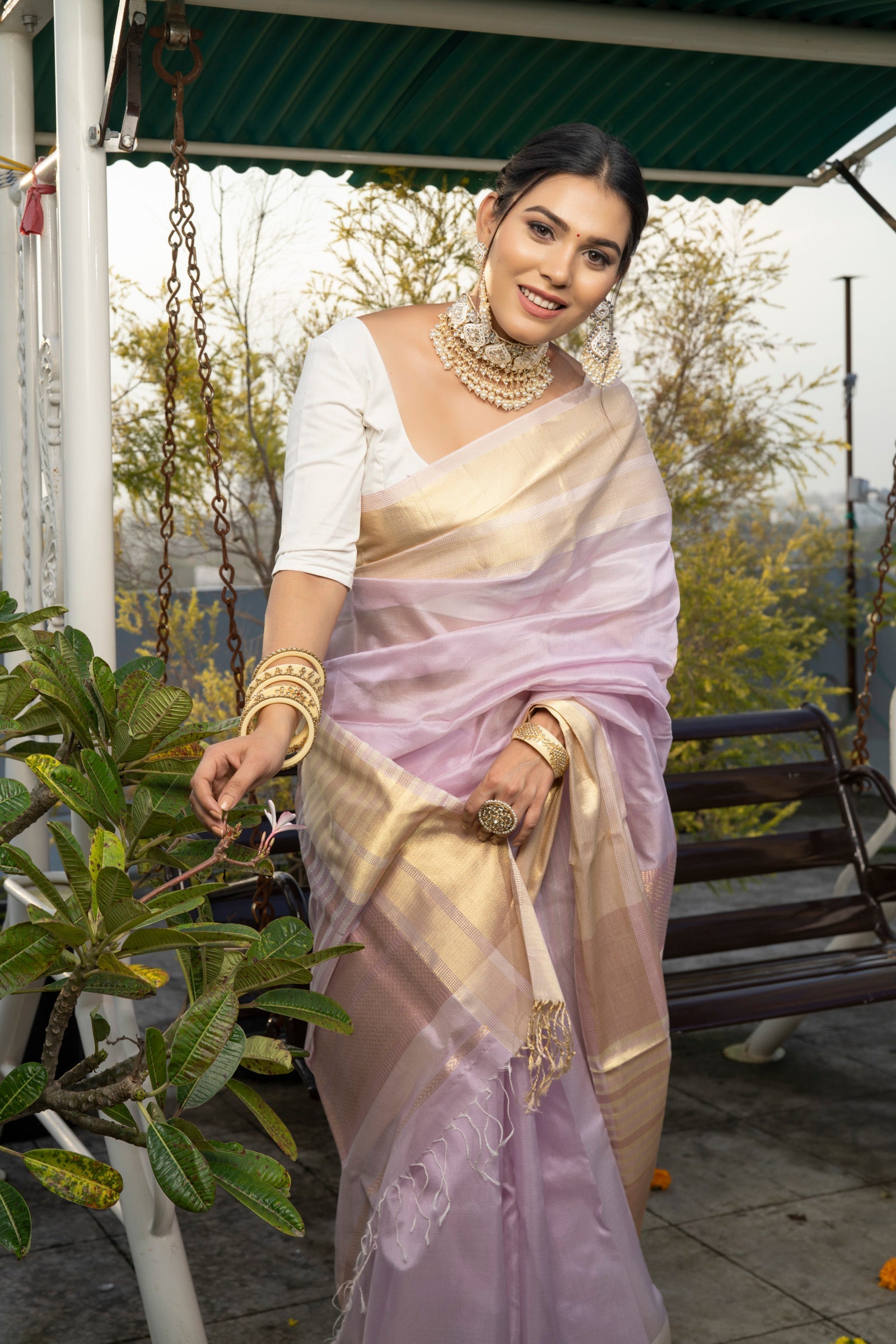 Lovely Light Purple Colored Printed Pure Linen Saree For Women
