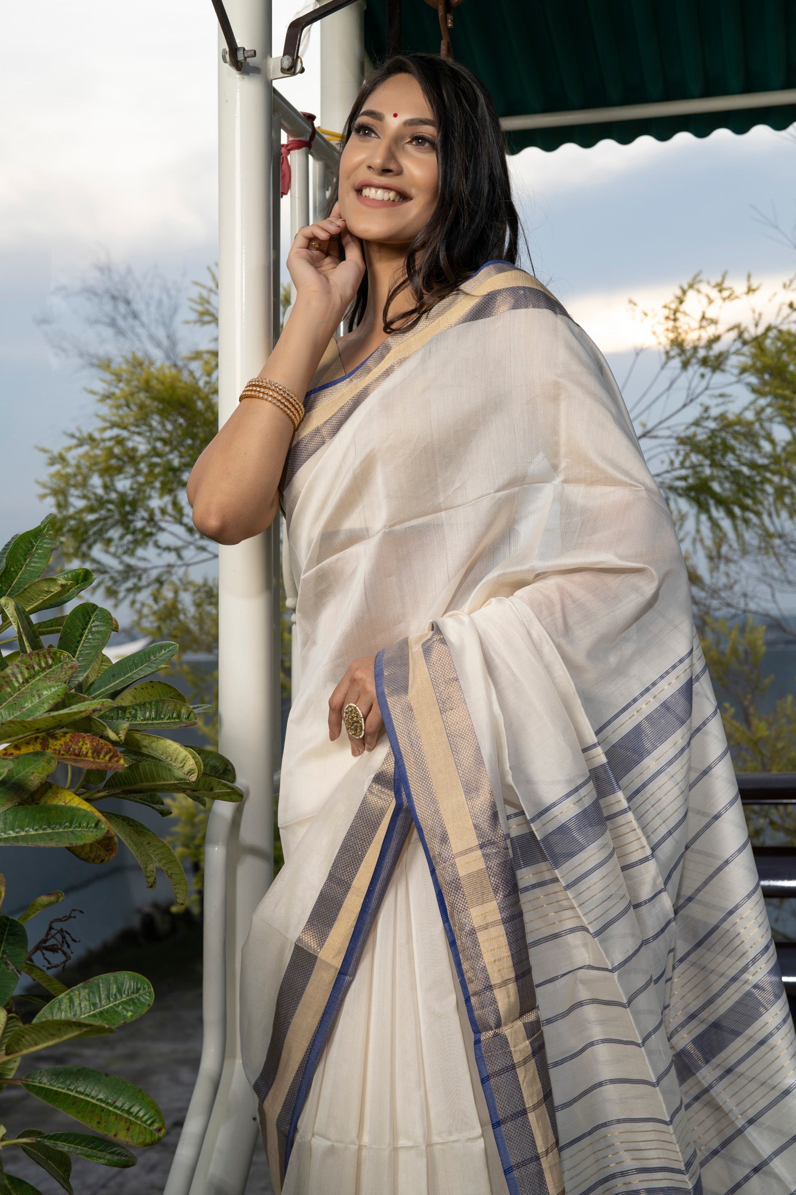 Excellent white Colored Pure Linen Saree