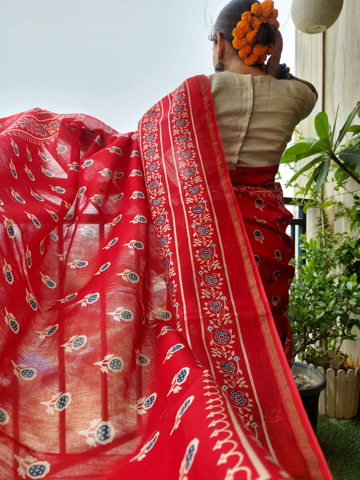 Pure Red Colored Festive Wear Linen Designer Saree