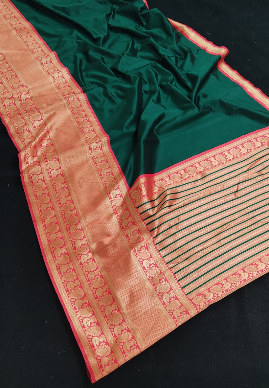 Exceptional Dark Green Colored Printed Saree For Women