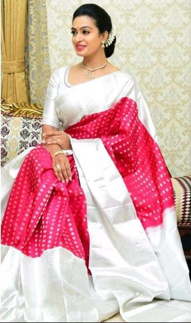 Fantastic Silver And Pink Colored Printed Saree For Women