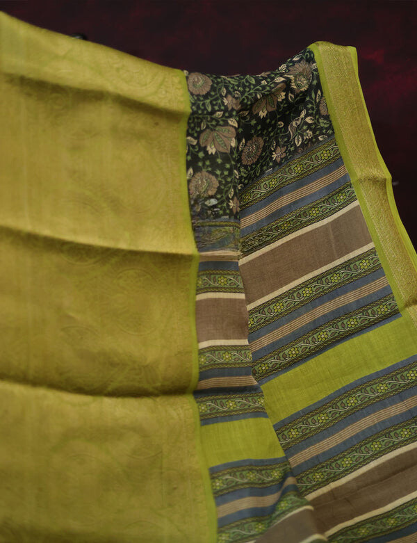 Opulent Dark Green Colored Cotton Linen Designer Printed Saree