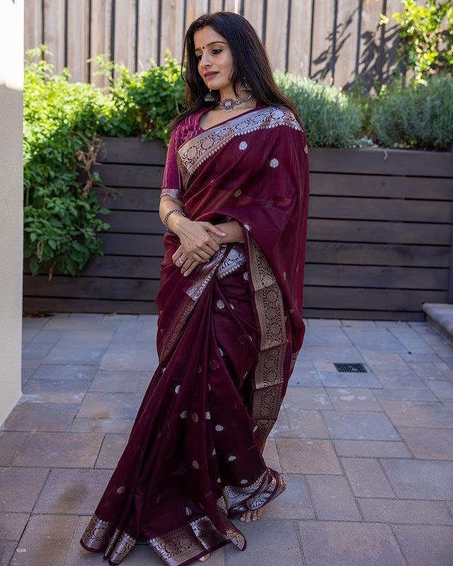 Diaphanous Soft Silk Saree with Amazing Blouse Piece