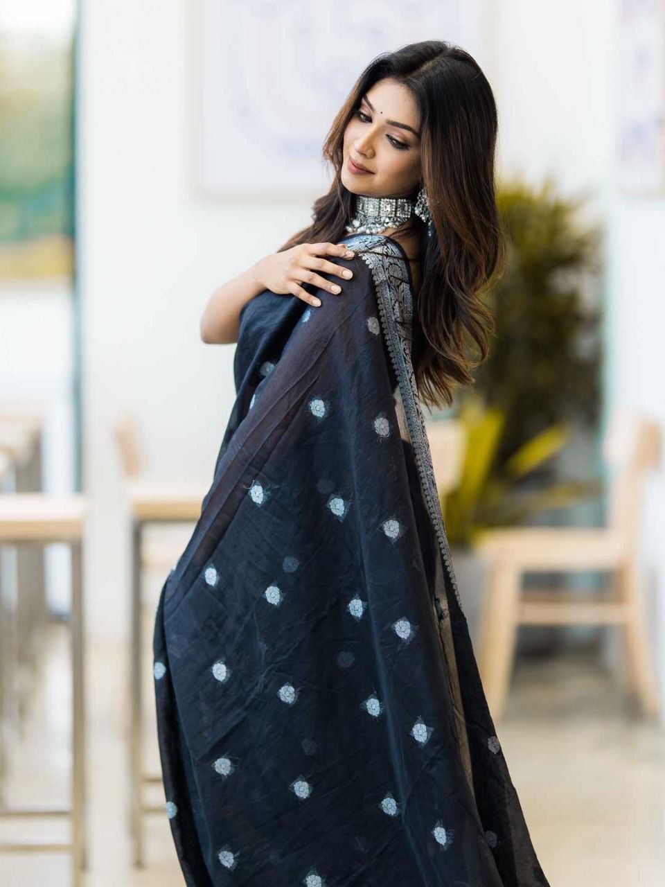 Amazing Soft Silk Saree With Appealing Blouse Piece