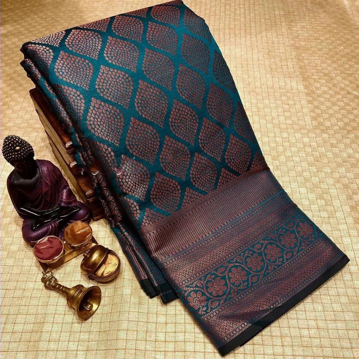 Stunning Rama Color Soft Silk Saree With Blouse Piece