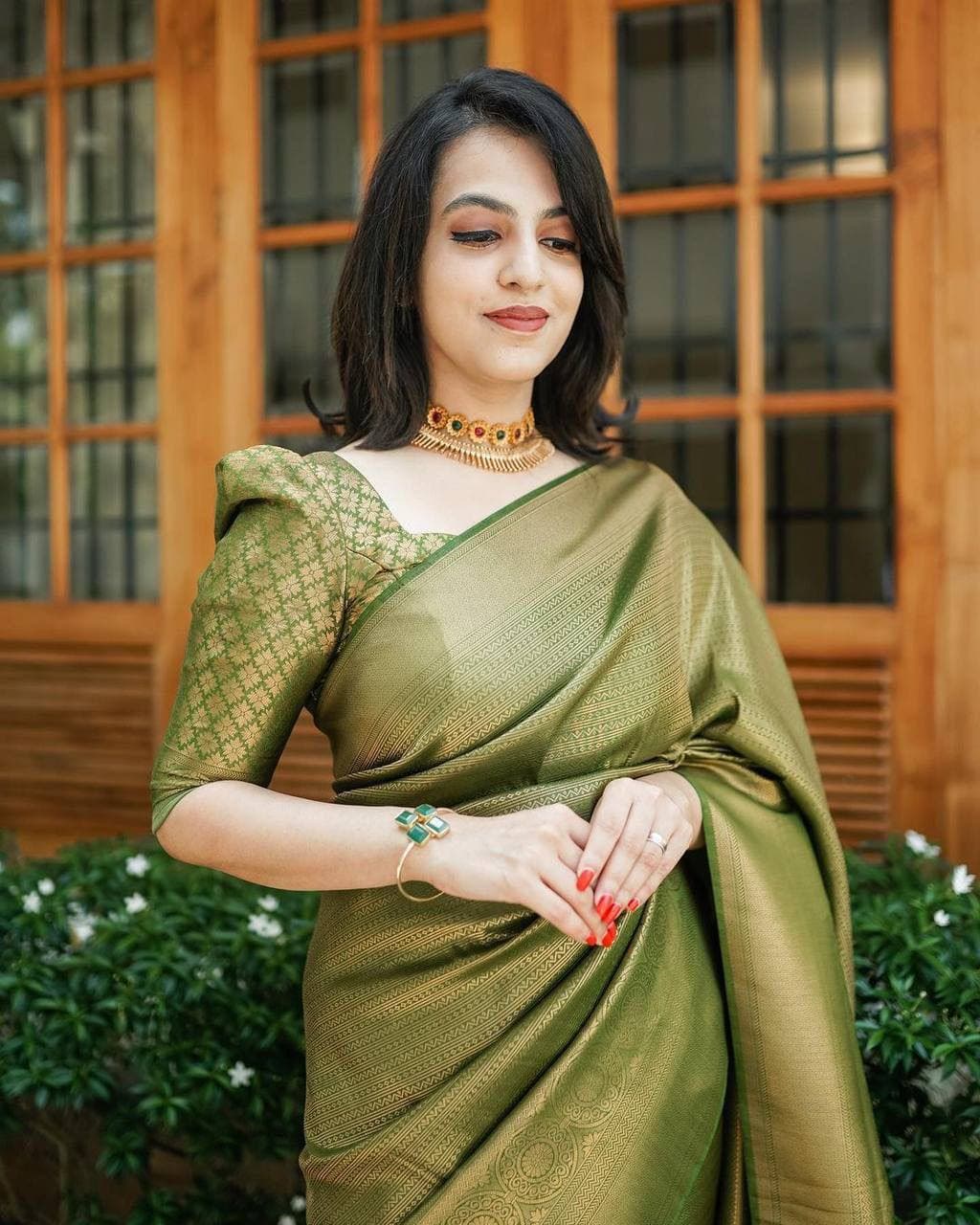 Bucolic Green Soft Kanjivaram Silk Saree With Incredible Blouse Piece