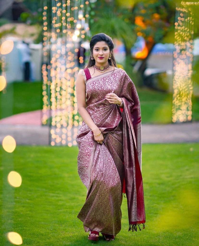 Admirable Dark Maroon Soft Banarasi  Silk Saree With Stylish Blouse Piece