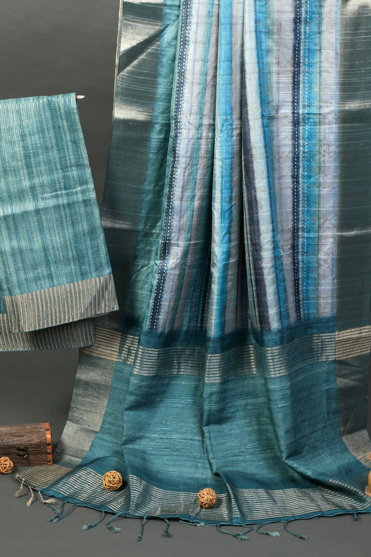 Unique Sky Blue Colored Cotton Linen Designer Printed Saree