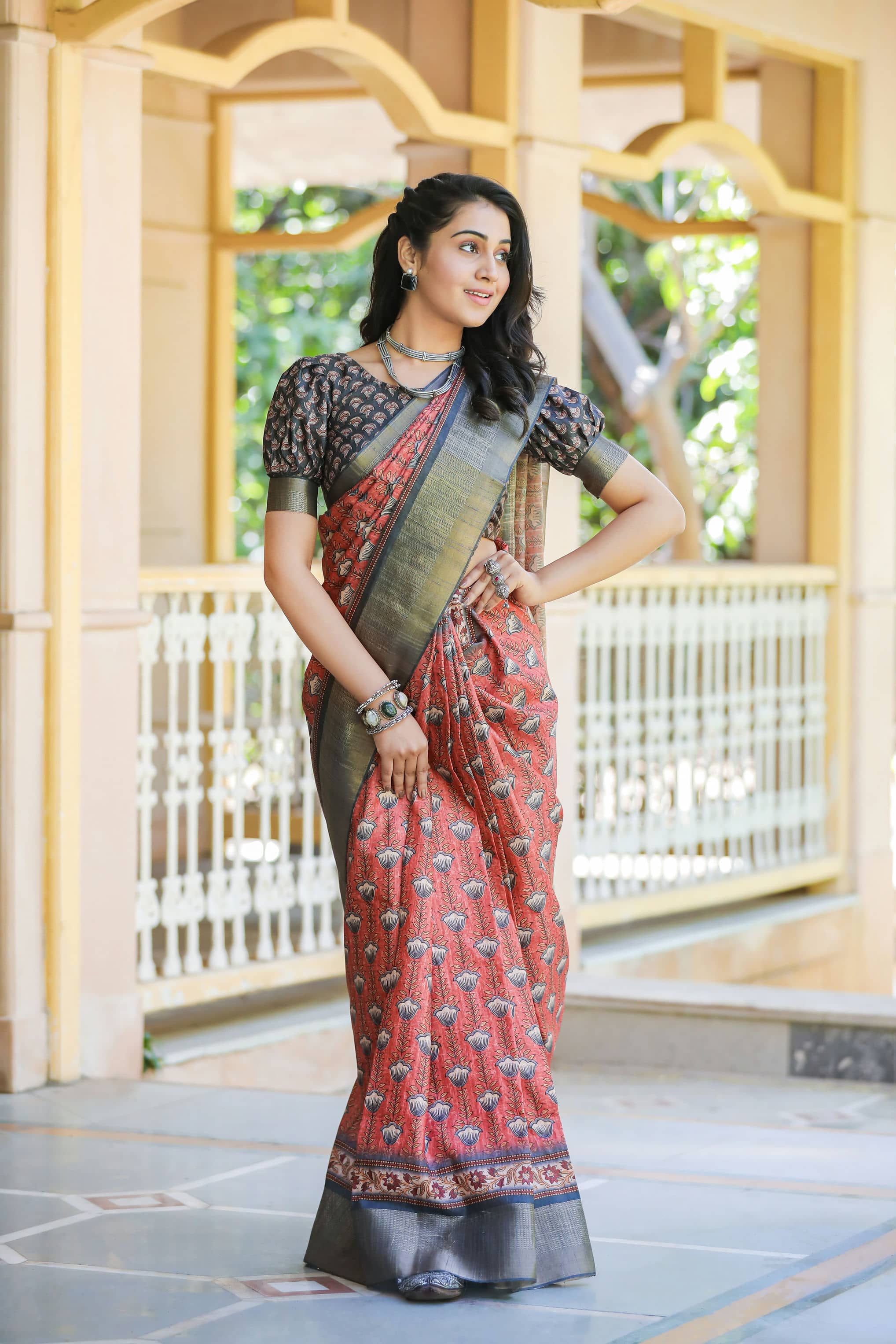 Captivating Red Colored Cotton Linen Designer Printed Saree