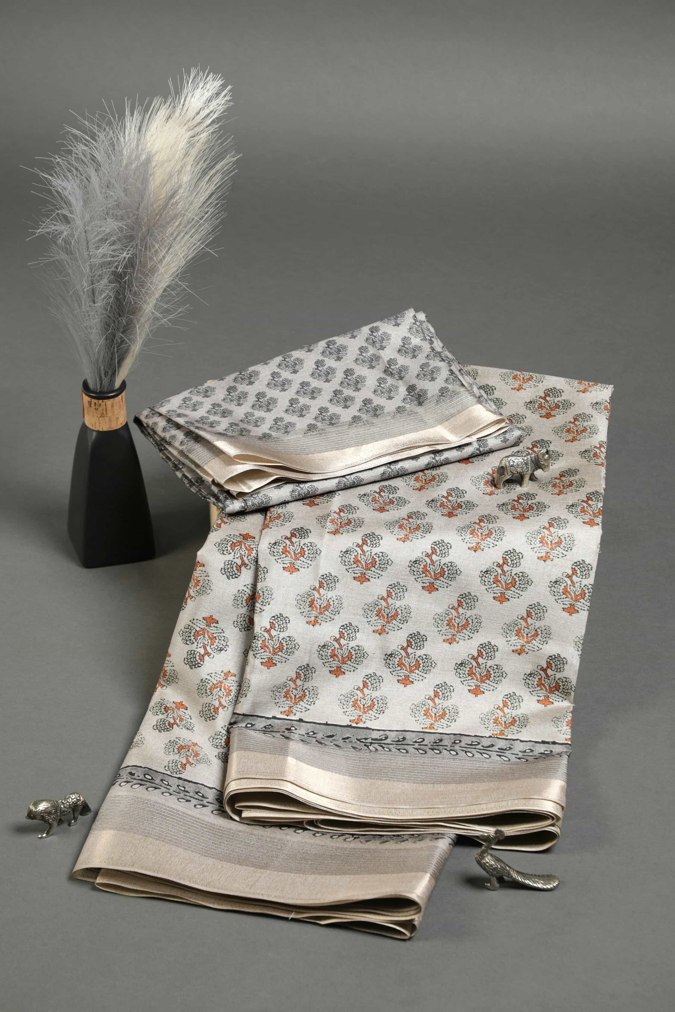 Breathtaking Gray Colored Cotton Linen Designer Printed Saree