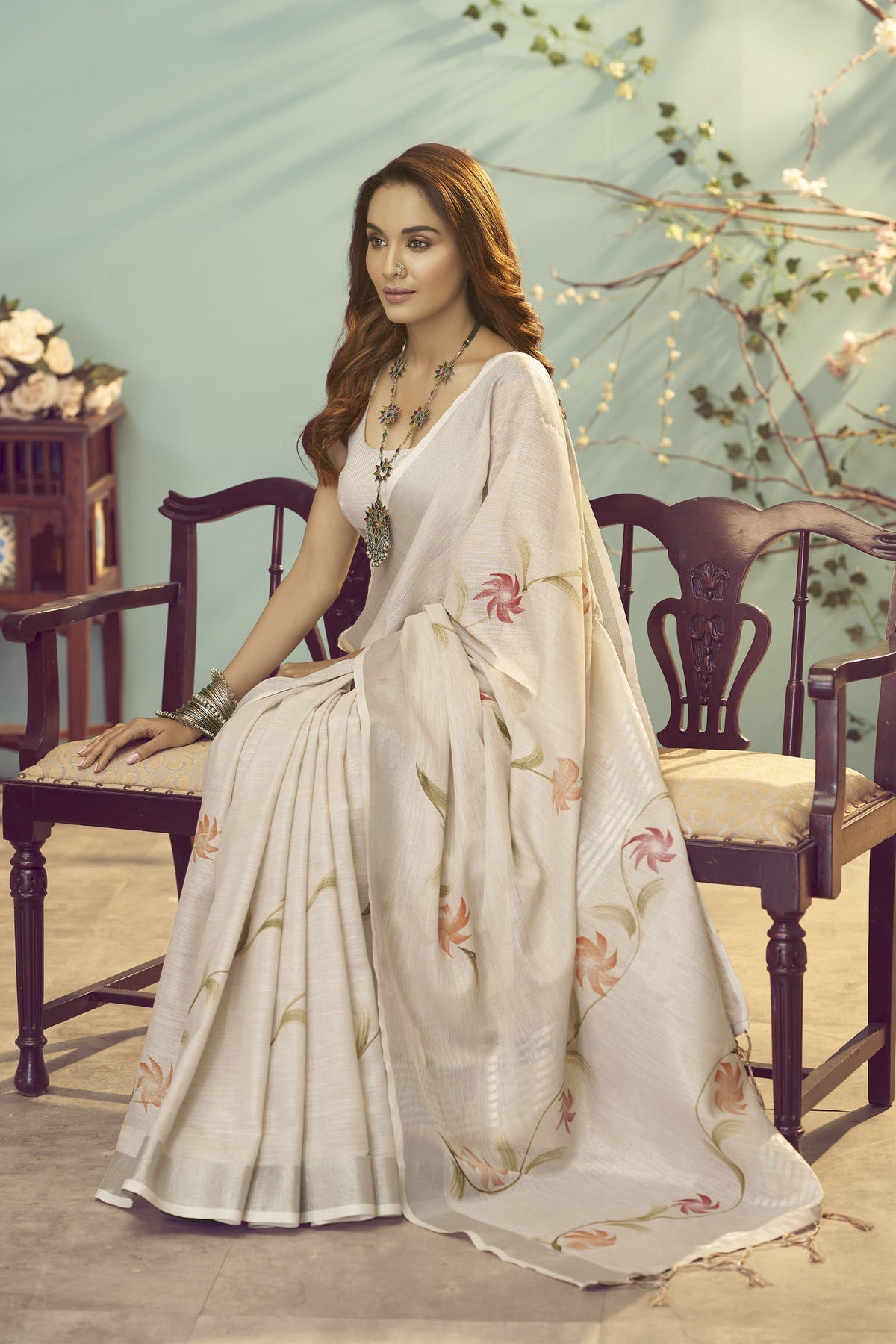 Women's Pure Linen Saree With Blouse Piece