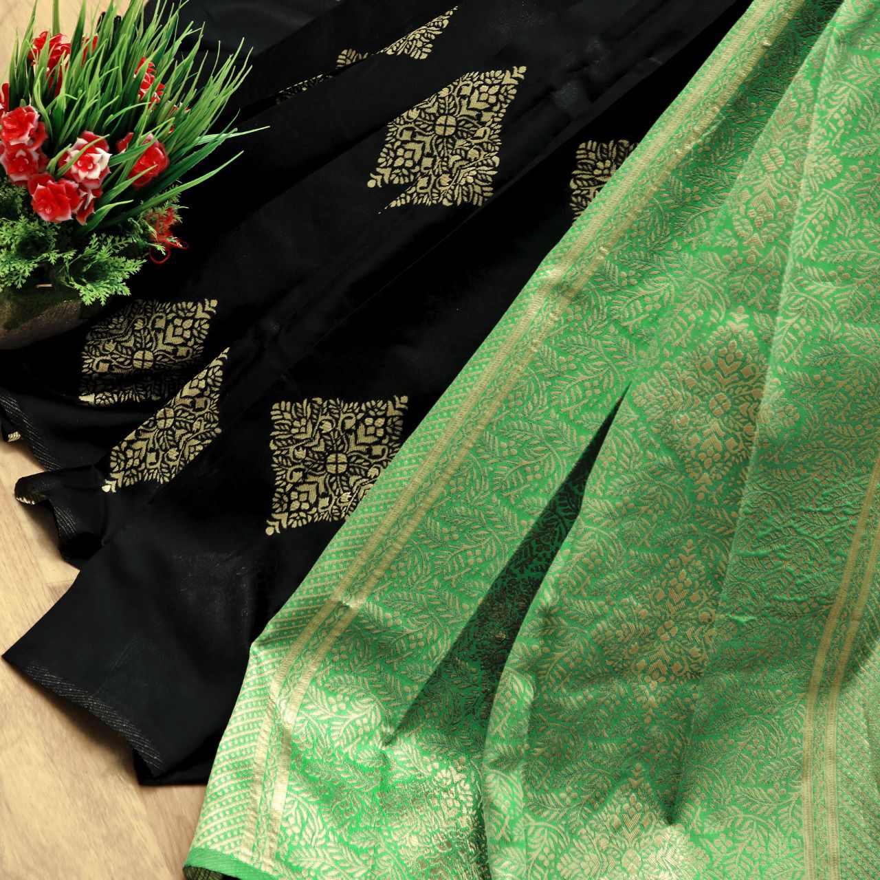 Quintessential Black Soft Silk Saree With Attractive Blouse Piece