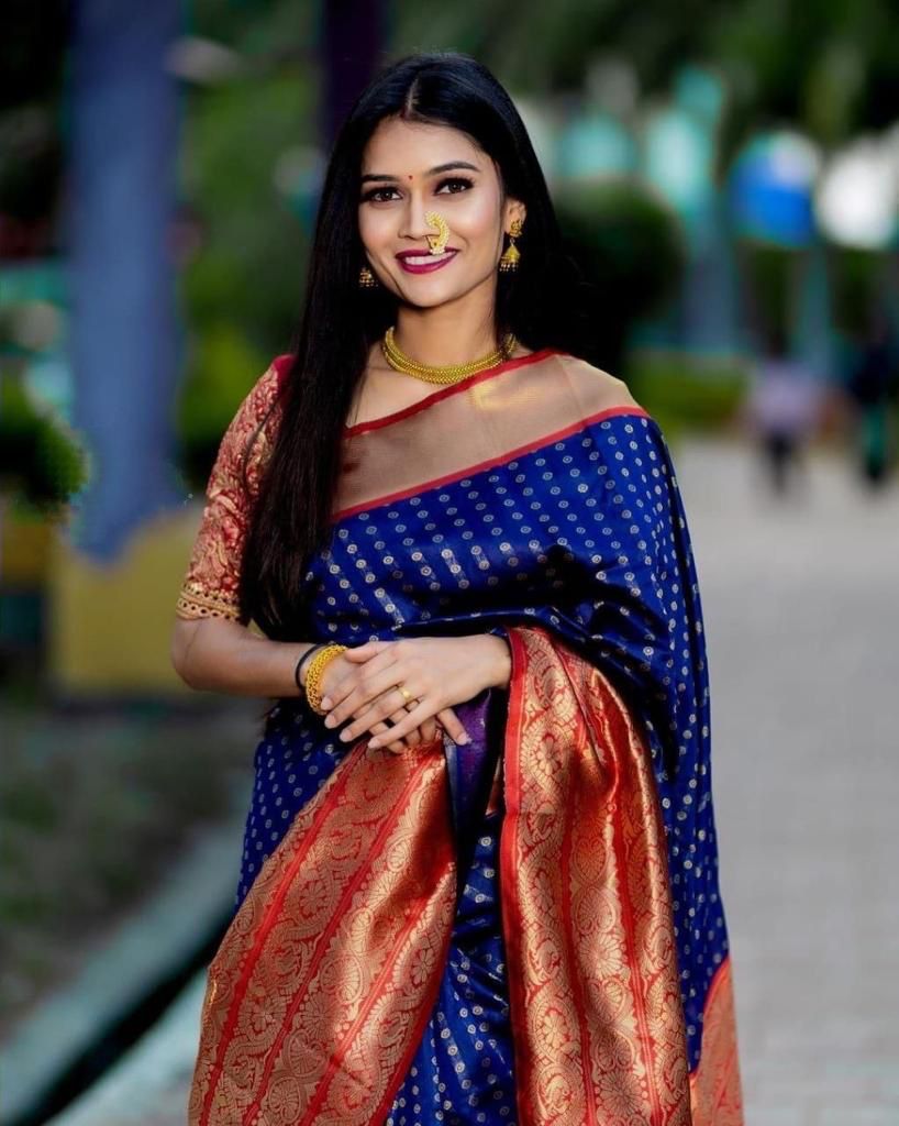 Alluring Royal Blue Soft Banarasi Silk Saree With Surpassing Blouse Piece