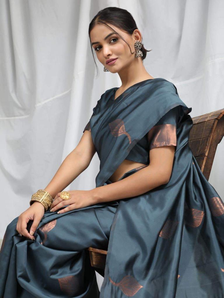 Beautiful Festive Wear jacquard Silk Saree