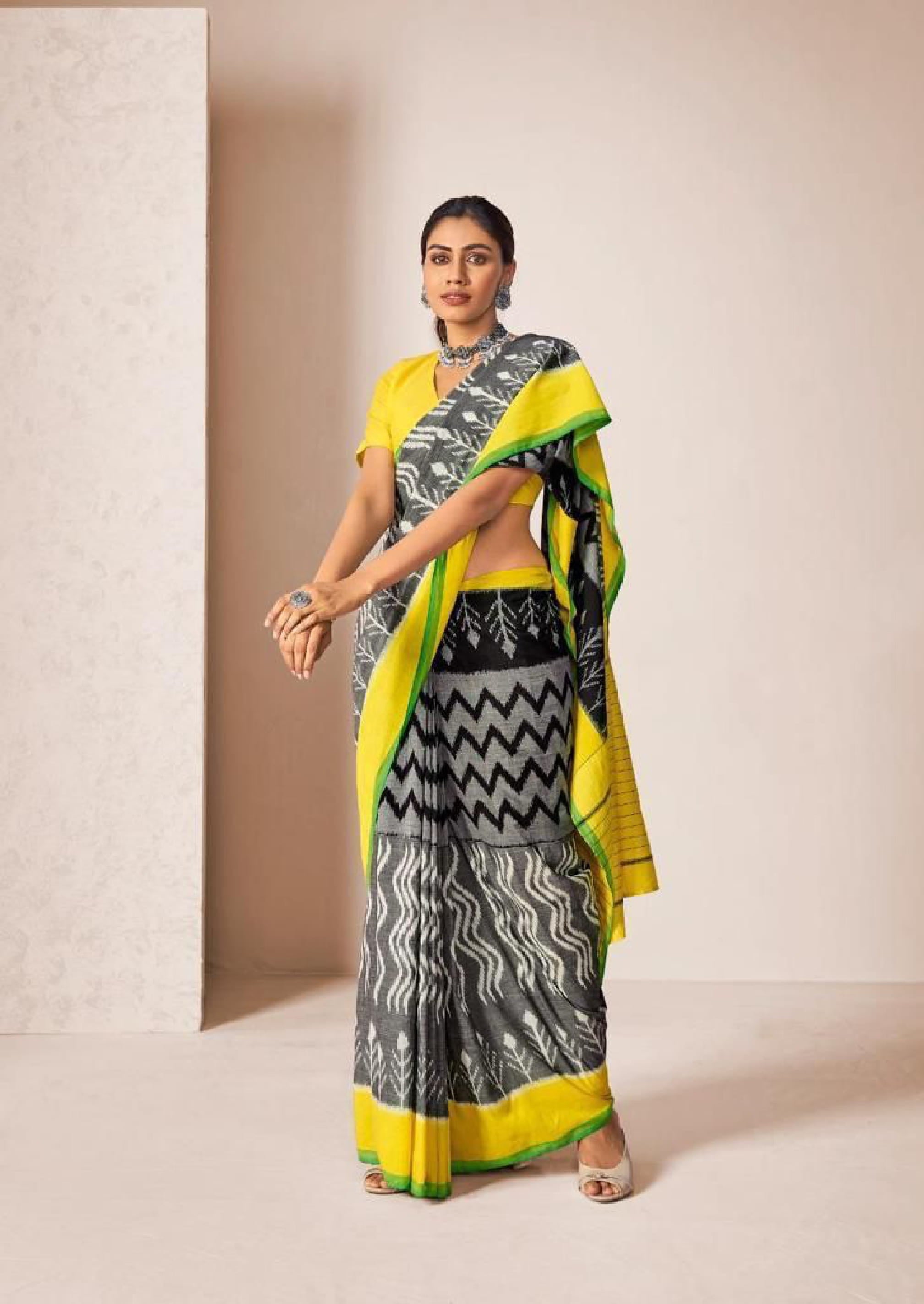 Banarasi mul cotton Grey color saree